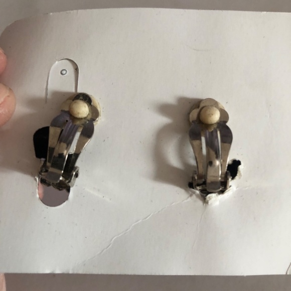 Three sets of vintage clip on earrings. Can be worn togeather or separate. - Picture 7 of 8